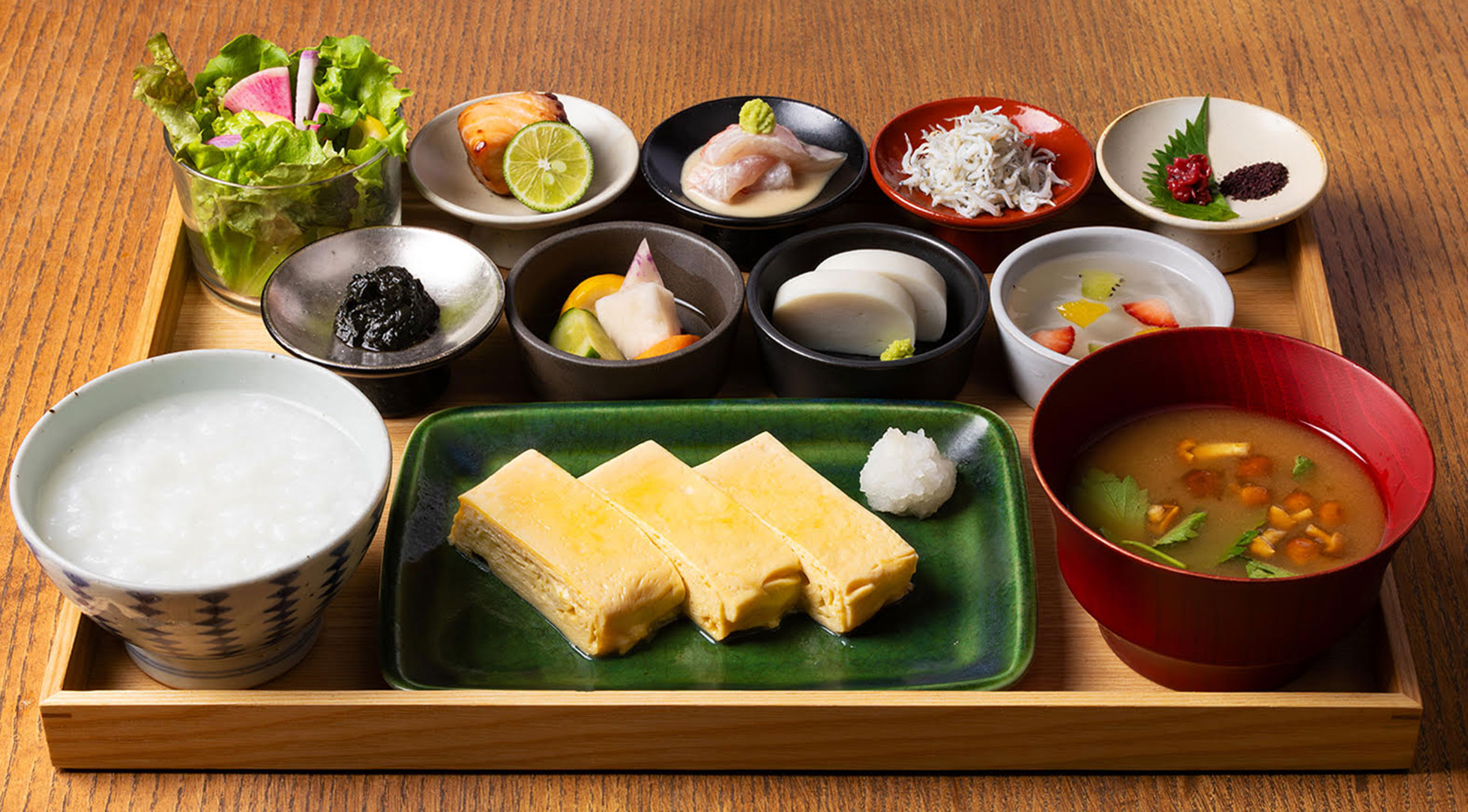 朝食